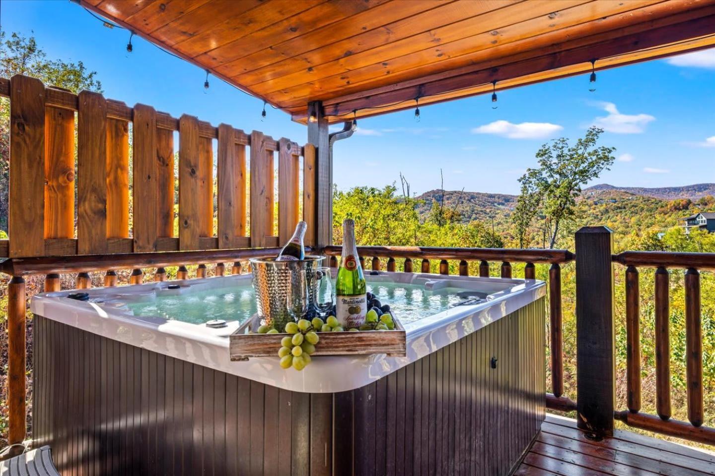 Indoor Pool, Volleyball Beach, Mountain View, Luxury Gatlinburg Kültér fotó