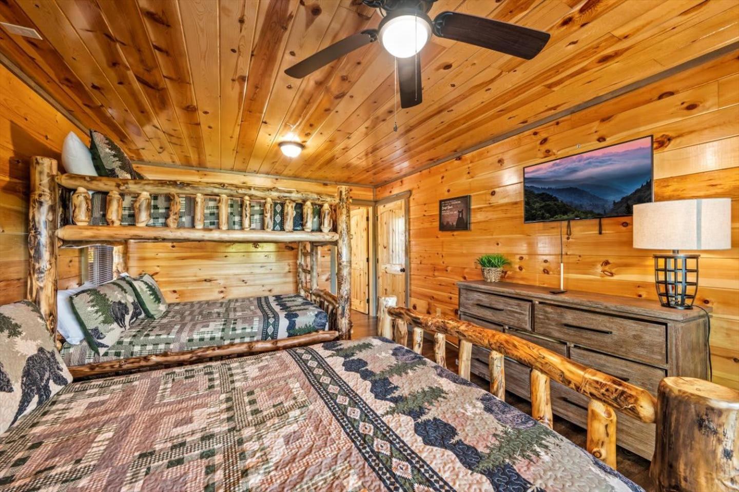 Indoor Pool, Volleyball Beach, Mountain View, Luxury Gatlinburg Kültér fotó