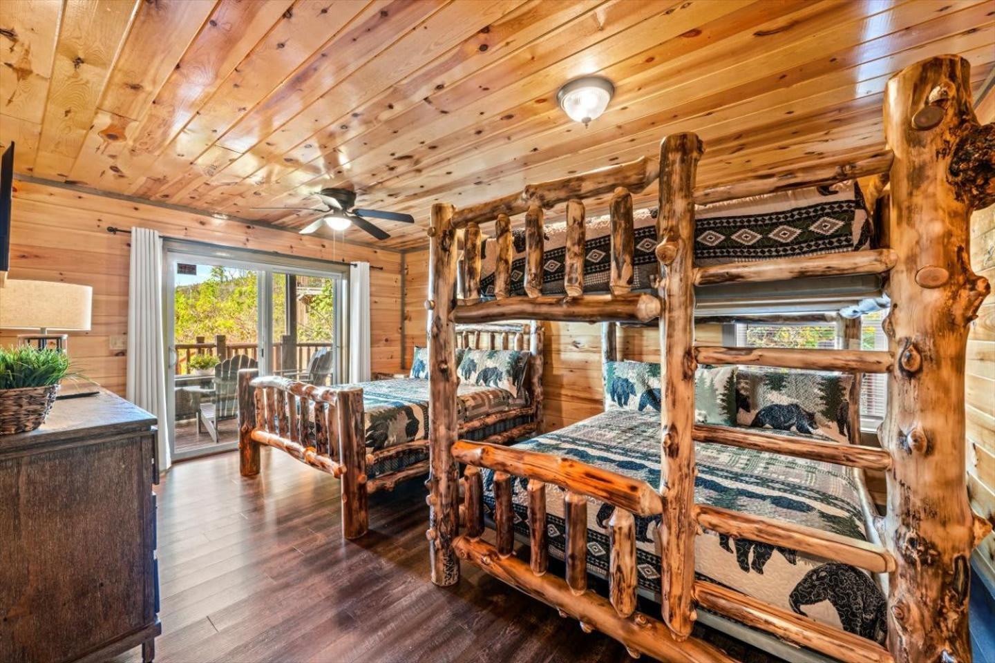 Indoor Pool, Volleyball Beach, Mountain View, Luxury Gatlinburg Kültér fotó