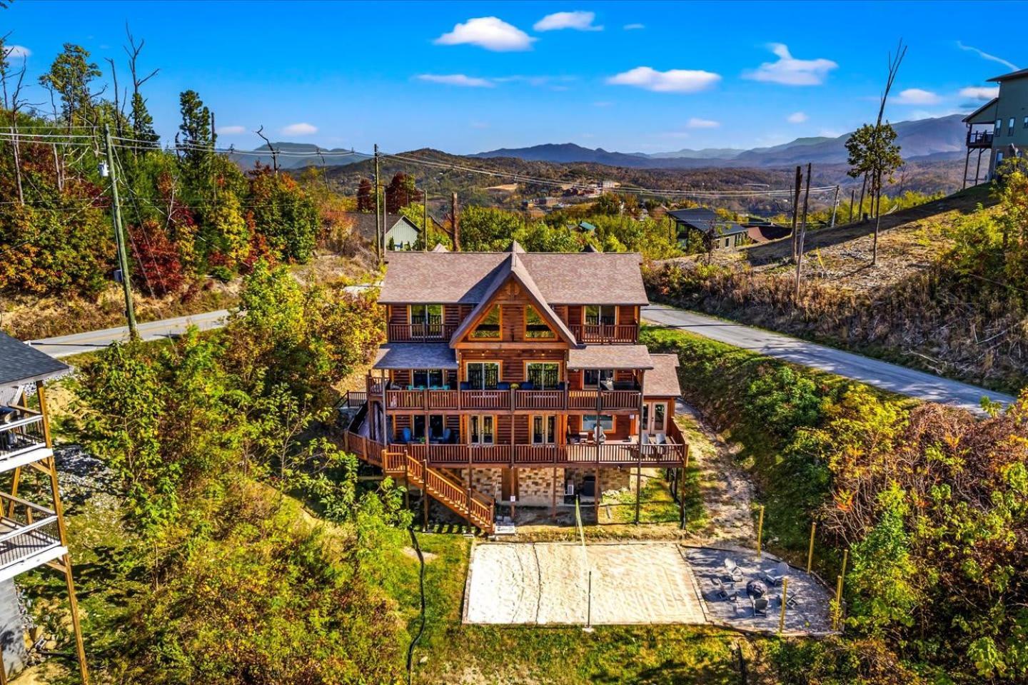 Indoor Pool, Volleyball Beach, Mountain View, Luxury Gatlinburg Kültér fotó